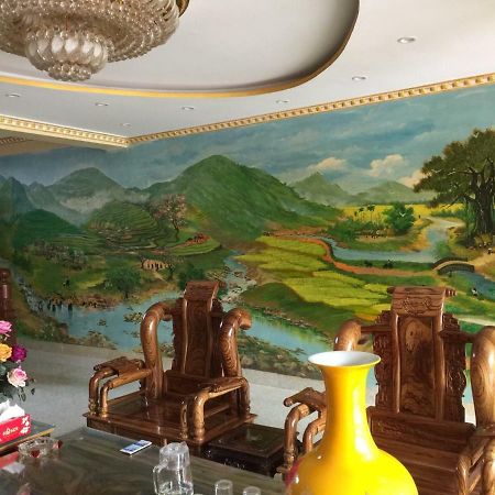 Phong Lan Hotel Son La Exterior photo